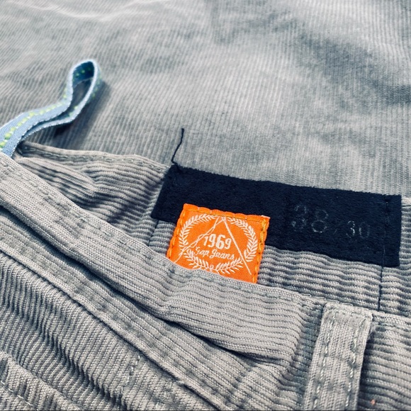 GAP 1969 Grey Corduroy Straight Fit Jeans Size 38 - Picture 4 of 6